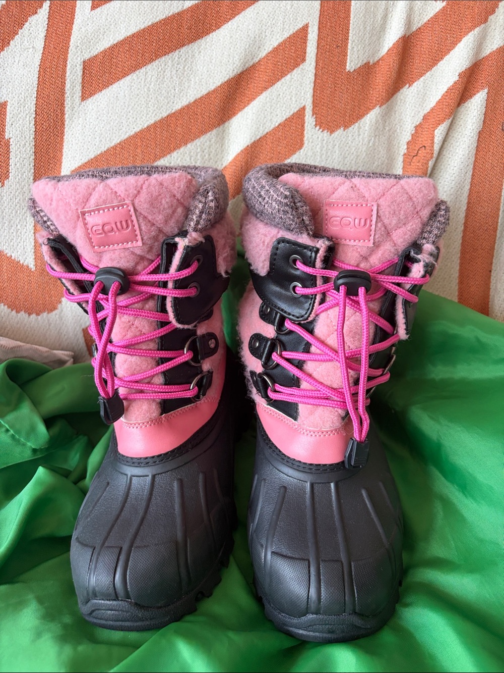 Kids Waterproof Pink Snow Boots with Insulated Fleece Lining